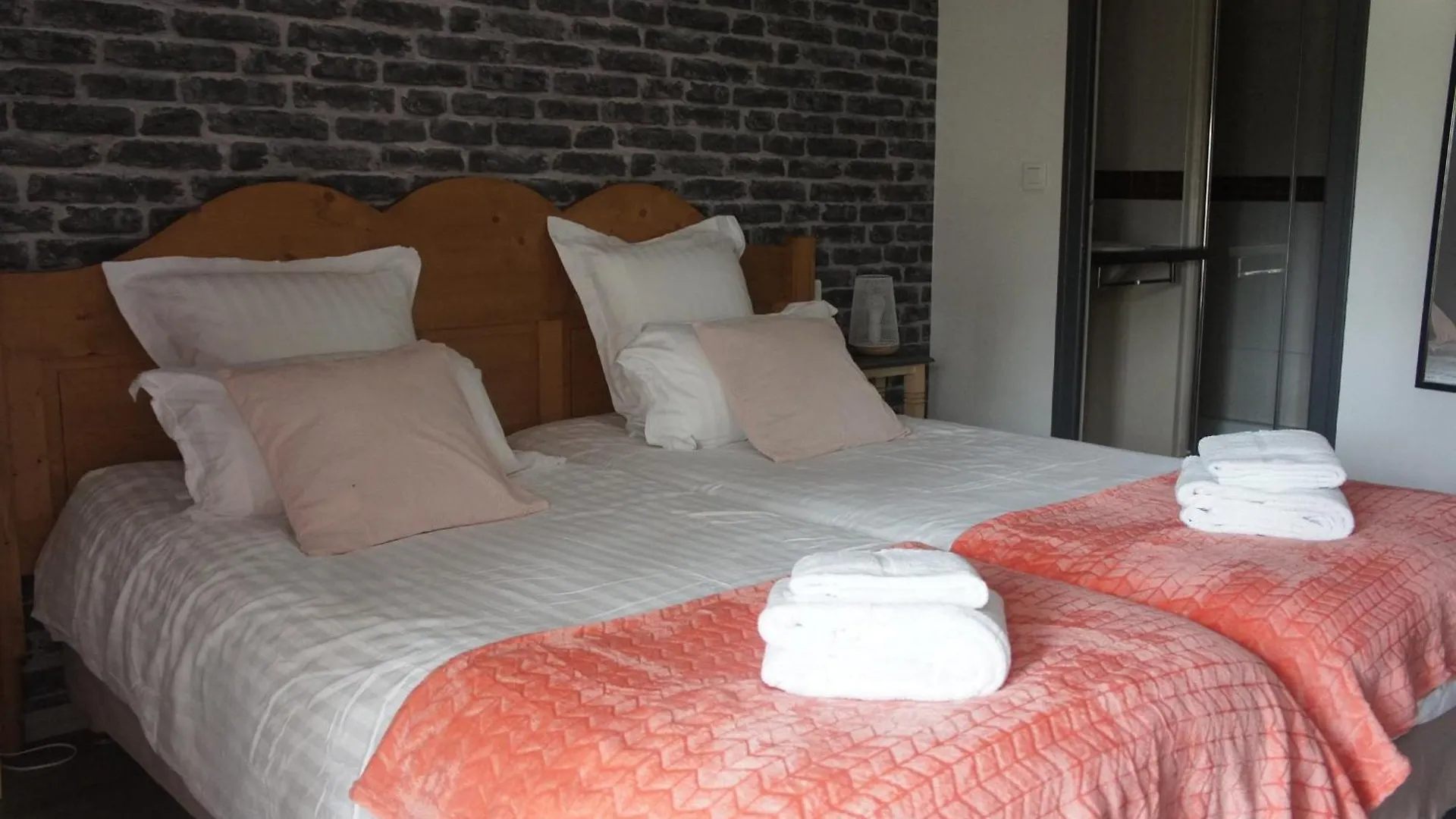 فندق أوبيرج دي كارتاساك Cressensac-Sarrazac